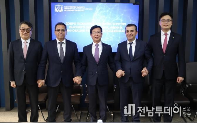 박병규 청장, 우즈베키스탄 고등교육과학혁신부 장관 면담