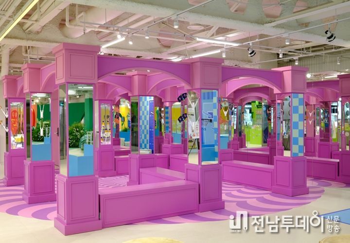 영암 천연염색, 세계 여행자와 만나는 중