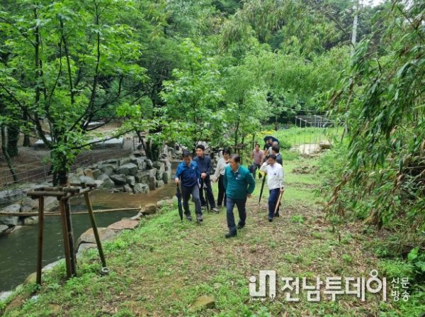 김정섭 영광군수 권한대행, 대마 안골 개장 앞두고 현장 점검 실시