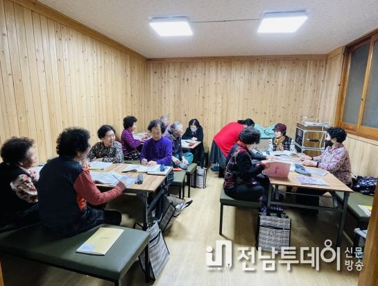 2025년의 힘찬 시작“곡성군 성인문해교육 개강”