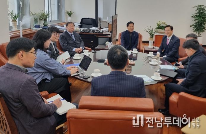 우승희 영암군수 국회서 고향사랑기부제도 개선 건의