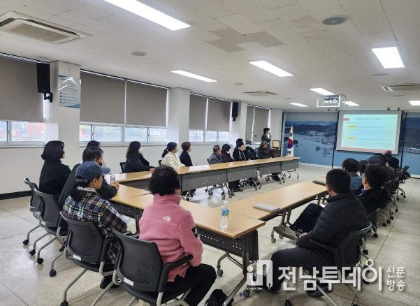 4월 12일 강진마량놀토수산시장 개장
