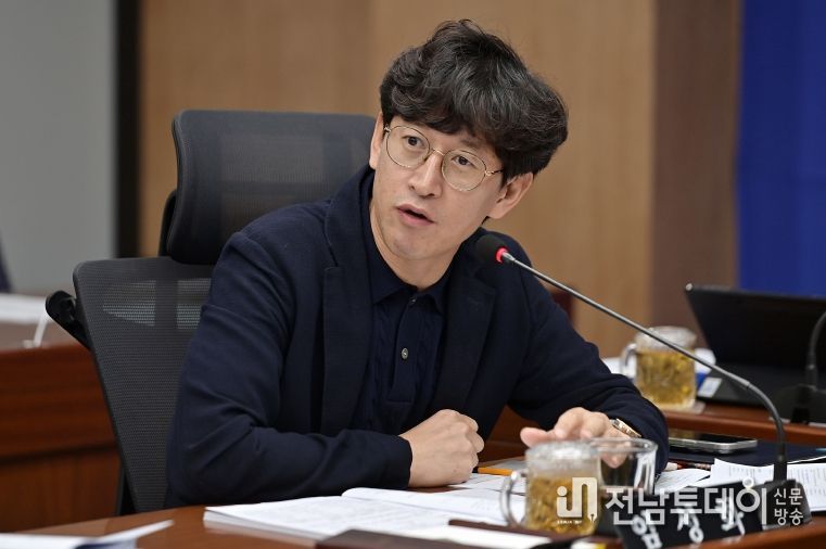 제333회 임시회_임성화 의원) 서구 민주화운동 기념 및 정신계승에 관한 조례 전부개정