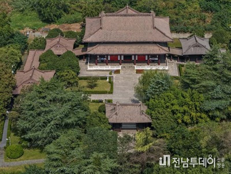 지난 13일 중국 양저우(揚州)시에 위치한 '최치원 기념관'을 드론으로 담았다. (사진/신화통신)