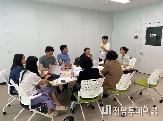 사회적경제기업의 온라인 홍보 및 마케팅 경쟁력 강화를 위해 추진한 ‘맞춤형 마케팅 교육 및 인플루언서 콘텐츠 제작 지원사업’을 성공적으로 마무리했다.