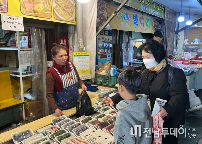 서구, 어르신과 아이 장보기 체험으로 ‘돌봄 선순환’