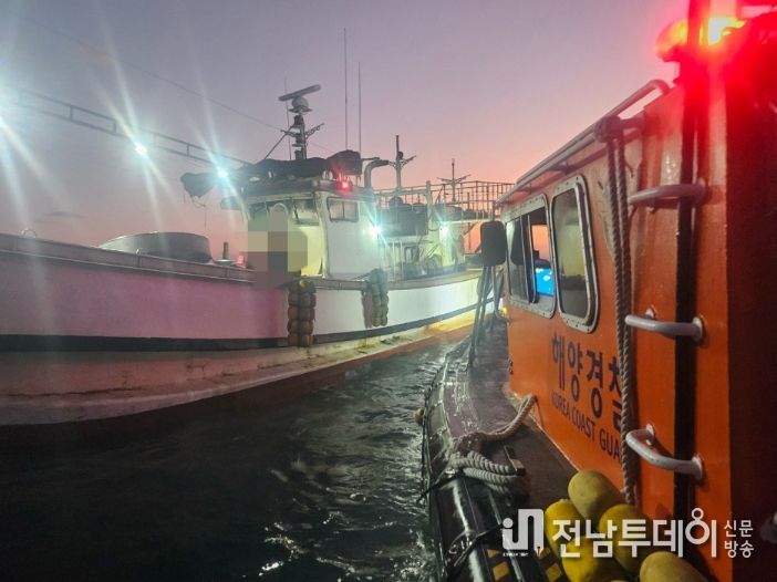 완도해경, 승선원 4명 전원 구조