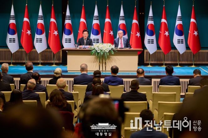 한·튀르키예 MOU 서명식 및 공동언론발표(대통령실)