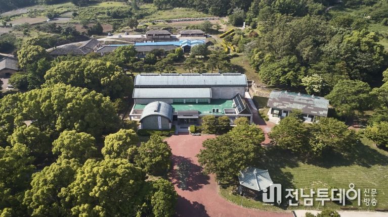 고려청자박물관 전경