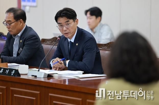 류기준 전남도의원, 2026년도 농축산식품국 예산안 심사