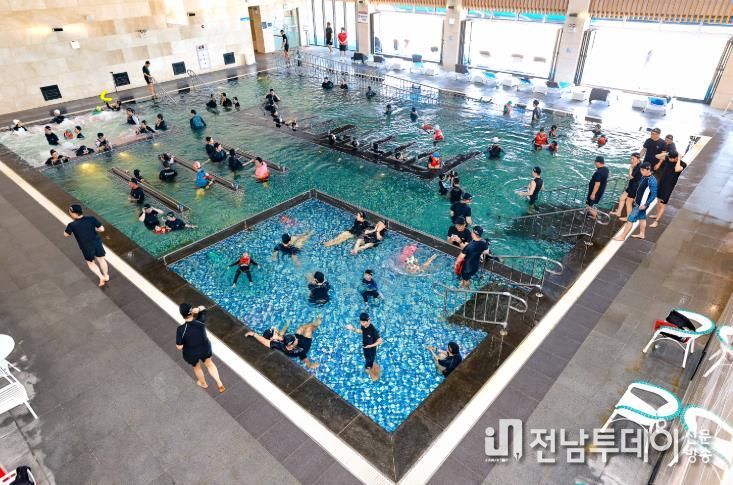 완도해양치유센터(1층 딸라소풀 전경)