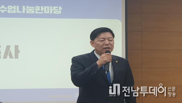 김정희 전남도의회 교육위원장 「2025. 중등 2030 수업나눔한마당」 축사