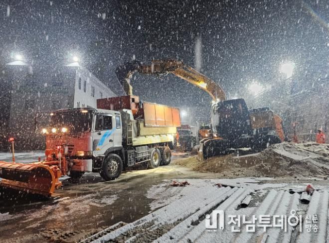 제설 작업 사진