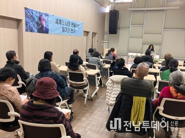 제17회 손순자 효부상‘화목상’에 구례군가족센터 다문화 강사 한뢰 선정