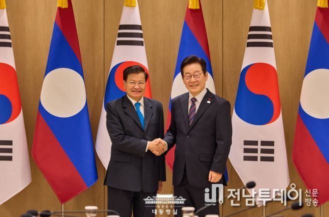 한·라오스 확대회담(대통령실)