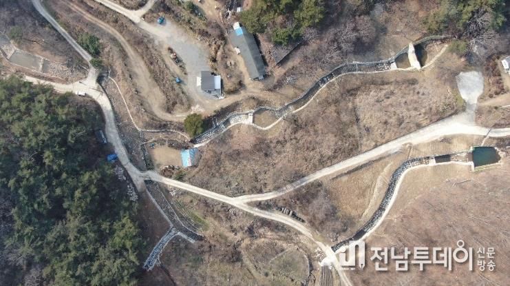 산림유역관리사업이 완료된 곡성군 고달면 호곡리 일원