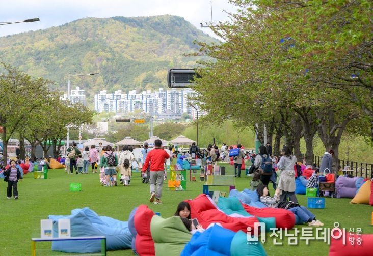 순천시립도서관, 2025년 시민 중심 독서·문화 서비스 결실