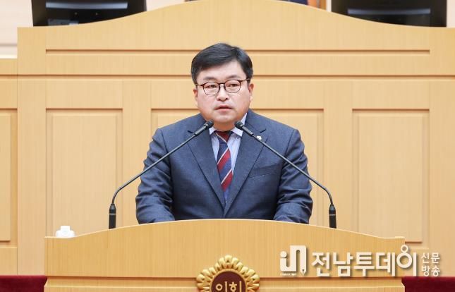 모정환 의원 함평 월야중학교 체육관 신축 촉구 5분 자유발언 사진