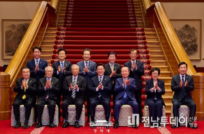 더불어민주당 상임고문단 오찬 간담회(청와대)