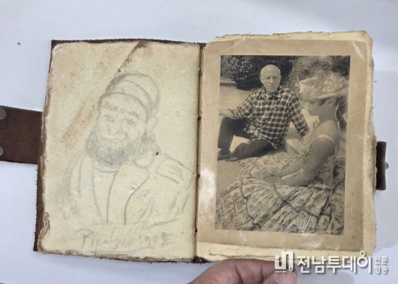 피카소의 수첩 실물 사진(사진제공=K trendy NEWS)